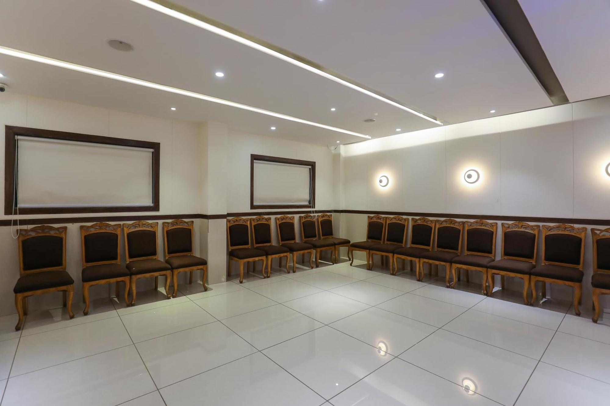 Hotel Ashray Inn Express Ahmedabad Exterior foto